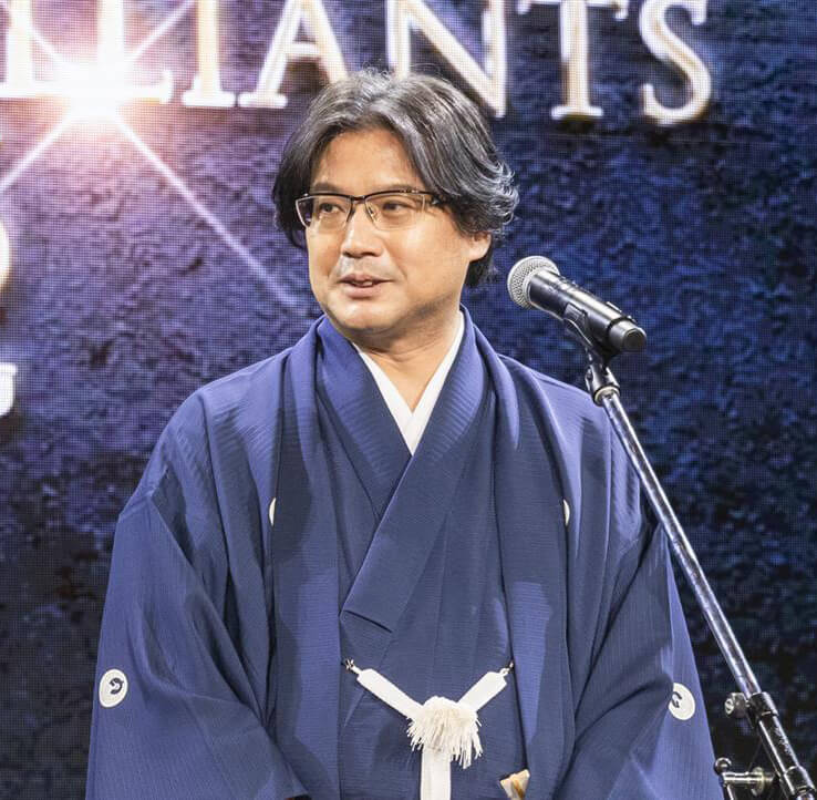 日本和装ホールディングス株式会社　代表取締役専務　鶴野尚史