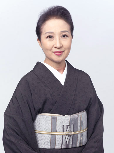 日本和装田首講師