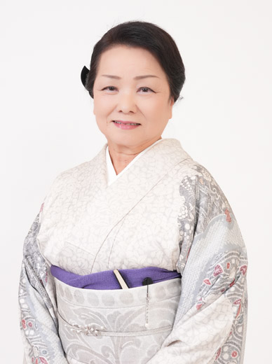 日本和装田中講師